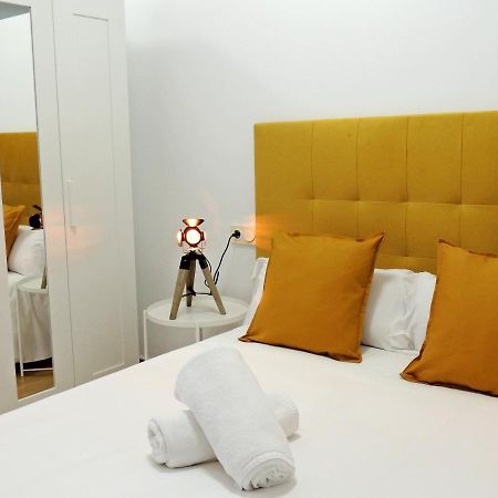 Casa Aurea-Apartamento Zona Antigua,Parking Y Wifi By Delabra Apartments Oviedo Eksteriør billede