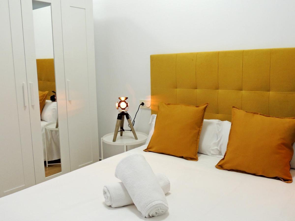 Casa Aurea-Apartamento Zona Antigua,Parking Y Wifi By Delabra Apartments Oviedo Eksteriør billede