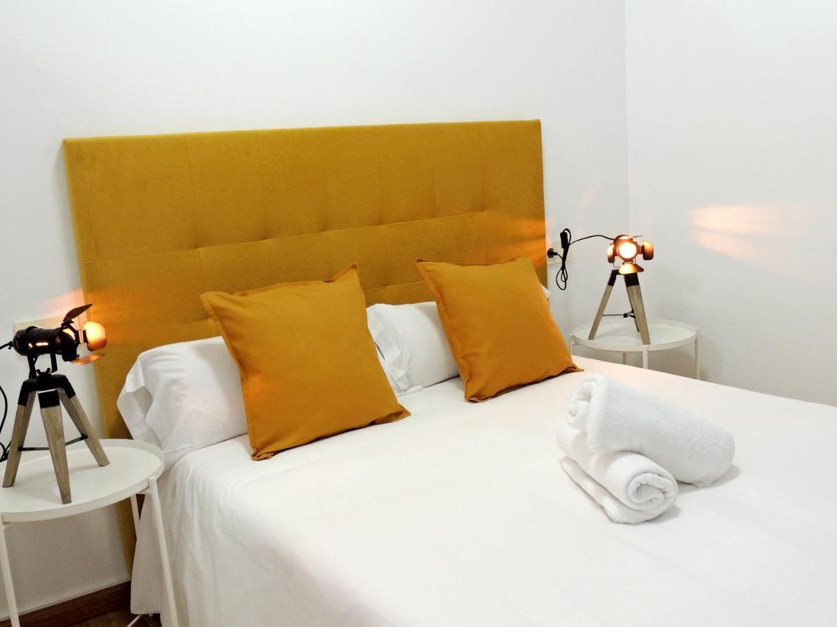 Casa Aurea-Apartamento Zona Antigua,Parking Y Wifi By Delabra Apartments Oviedo Eksteriør billede